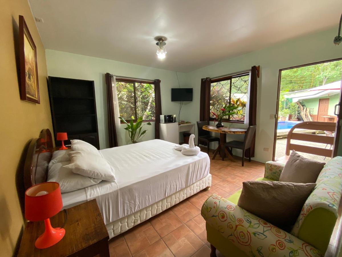 La Montanita Lodge Manuel Antonio Exterior photo