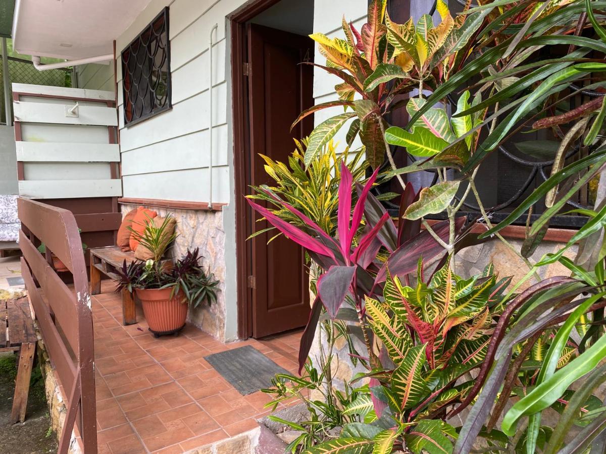 La Montanita Lodge Manuel Antonio Exterior photo